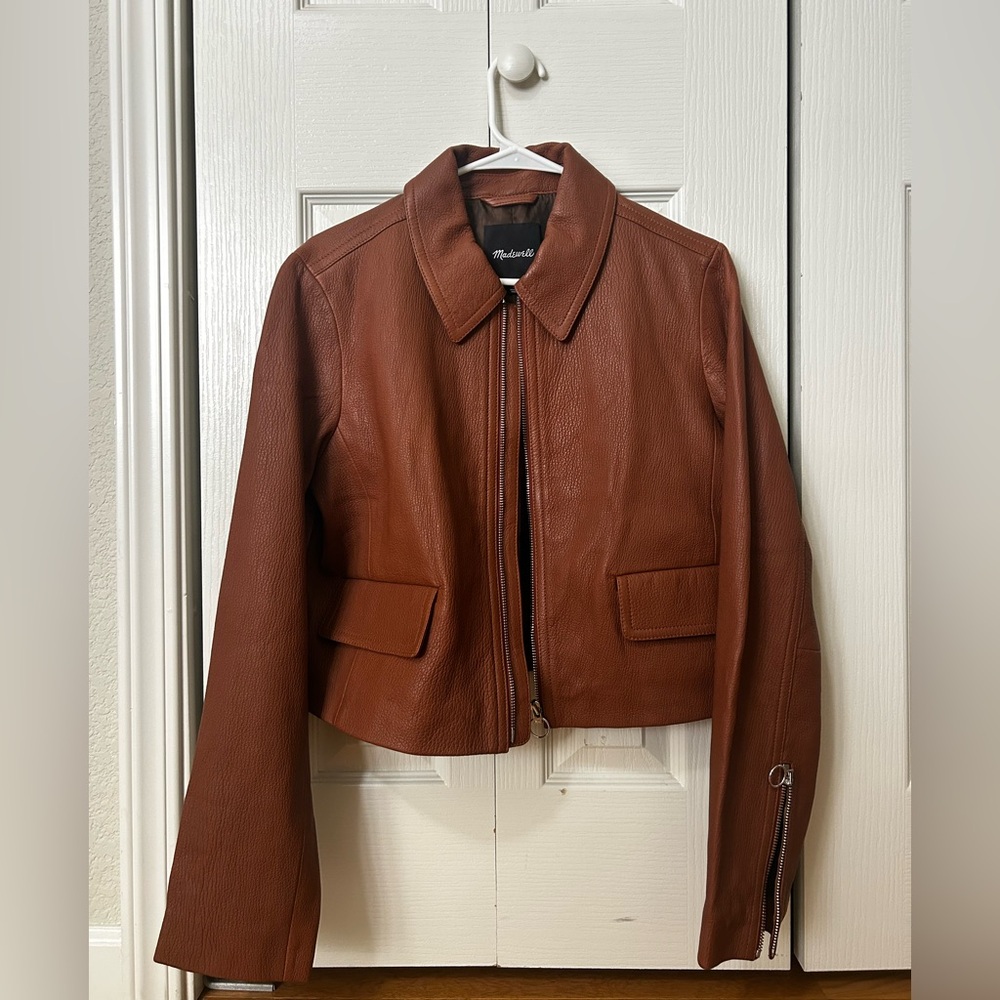 Madewell Shrunken Zip-Front Jacket in Leather, Cinnamon Stick - Picture 2 of 5